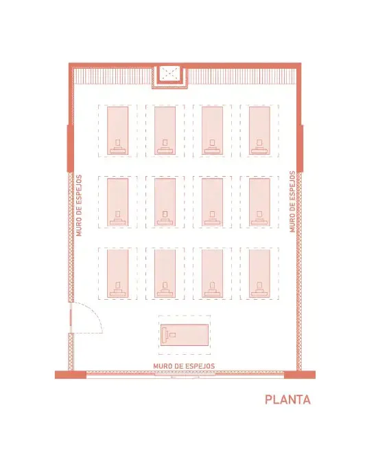 Plano arquitectónico de planta del estudio Balance en Querétaro con doce camas de reformer, muros de espejos y acceso